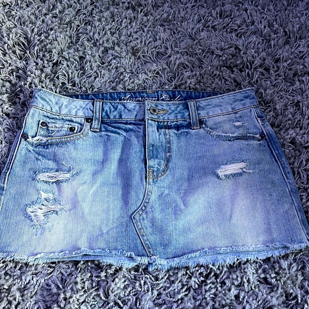 American eagle low waisted jeans skirt